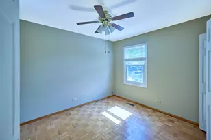 593 Iroquois Trail, Carol Stream, IL 60188 - Photo 12