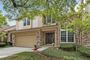 130 Chambord Ct, Bloomingdale, IL 60108 - Photo 1