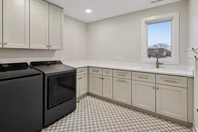 498 W 3rd Avenue, Elmhurst, IL 60126 - Photo 26