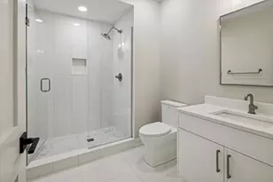 498 W 3rd Ave, Elmhurst, IL 60126 - Photo 32