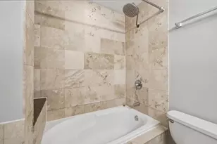 2527 W Harrison St, Chicago, IL 60612 - Photo 14
