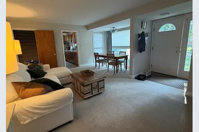 235 Nordica Avenue, Glenview, IL 60025 - Photo 4