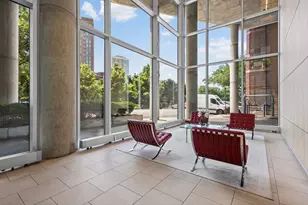 510 W Erie St, Chicago, IL 60654 - Photo 18