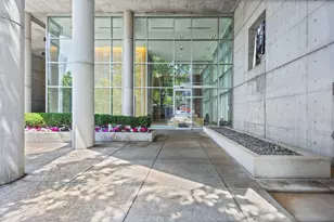 510 W Erie St, Chicago, IL 60654 - Photo 20