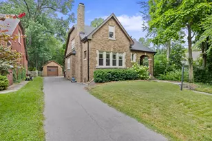 1739 Cedar Rd, Homewood, IL 60430 - Photo 2