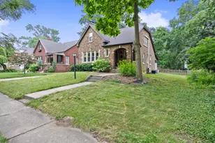 1739 Cedar Rd, Homewood, IL 60430 - Photo 4