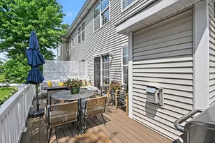 11044 72nd St, Indian Head Park, IL 60525 - Photo 20