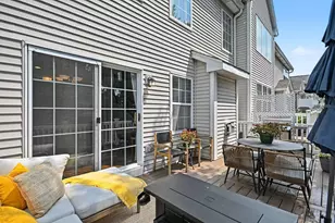 11044 72nd St, Indian Head Park, IL 60525 - Photo 22