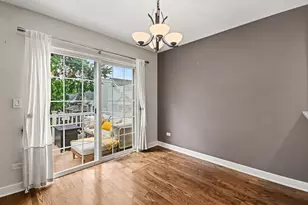 11044 72nd St, Indian Head Park, IL 60525 - Photo 6