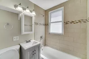 4824 W Byron St, Chicago, IL 60641 - Photo 6