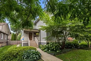 1136 Florence Ave, Evanston, IL 60202 - Photo 2