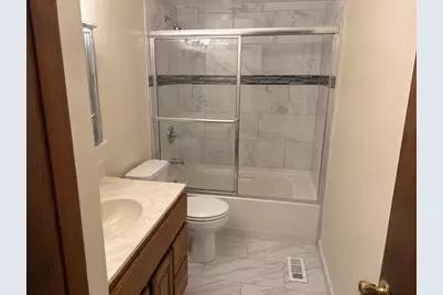 18149 Ravisloe Terrace, Country Club Hills, IL 60478 - Photo 8
