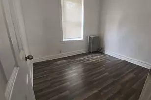 2542 W 64th St, Chicago, IL 60629 - Photo 4