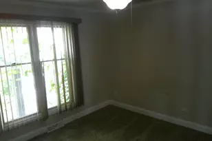 1433 Oakwood Dr, Dekalb, IL 60115 - Photo 16