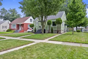 17949 Escanaba Ave, Lansing, IL 60438 - Photo 2