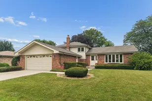 15208 Royal Foxhunt Rd, Orland Park, IL 60462 - Photo 2