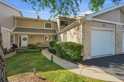 252 W Golfview Terrace, Palatine, IL 60067 - Photo 2