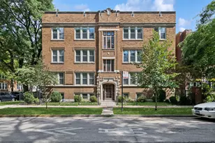1624 W Grace St, Chicago, IL 60613 - Photo 1