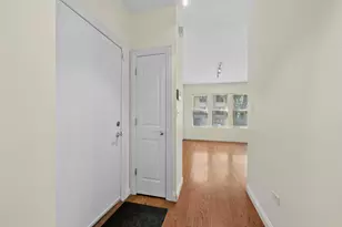 1624 W Grace St, Chicago, IL 60613 - Photo 8