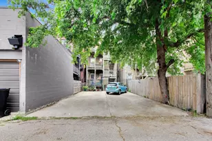 1729 W Erie St, Chicago, IL 60622 - Photo 24