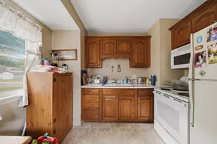 1315 7th Ave, Sterling, IL 61081 - Photo 4