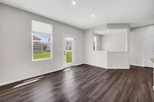 2080 Bent Grass Wy, Bolingbrook, IL 60490 - Photo 6