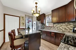 3353 W 60th St, Chicago, IL 60629 - Photo 8
