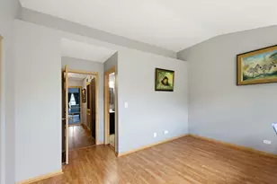 7411 Grandview Ct, Carpentersville, IL 60110 - Photo 16