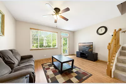 7411 Grandview Court, Carpentersville, IL 60110 - Photo 10