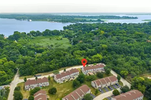 6968 Brightwater Dr, Fox Lake, IL 60020 - Photo 4