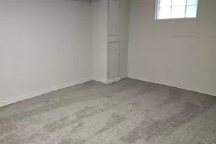 10638 S Eberhart Ave, Chicago, IL 60628 - Photo 18