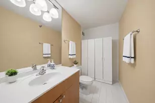 474 N Lake Shore Dr, Chicago, IL 60611 - Photo 16