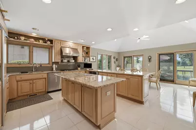 8416 Evergreen Lane, Darien, IL 60561 - Photo 12
