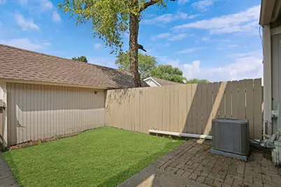 539 Quail Creek Drive, Grayslake, IL 60030 - Photo 16