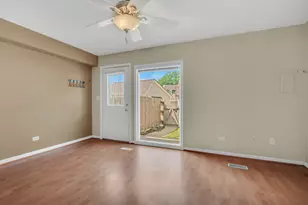 539 Quail Creek Dr, Grayslake, IL 60030 - Photo 10
