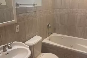 5721 Circle Dr, Oak Lawn, IL 60453 - Photo 8