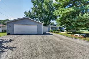 5775 Peart Rd, Morris, IL 60450 - Photo 28