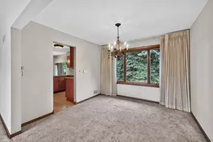 117 York Ct, Naperville, IL 60540 - Photo 6