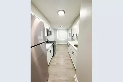 4300 N Keystone Avenue #1B, Chicago, IL 60641 - Photo 2