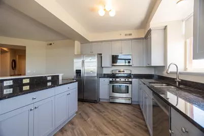 8440 Callie Avenue #606, Morton Grove, IL 60053 - Photo 12