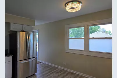 70 N Idlewild Avenue, Mundelein, IL 60060 - Photo 6