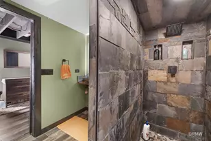 1354 W Byron Ave, Addison, IL 60101 - Photo 18