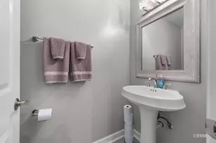 1354 W Byron Ave, Addison, IL 60101 - Photo 10