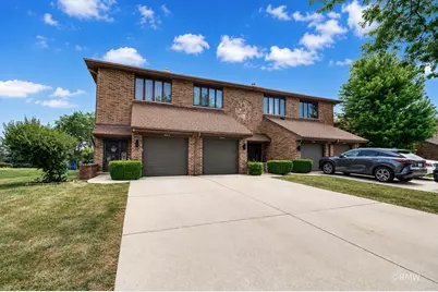 1354 W Byron Avenue #B, Addison, IL 60101 - Photo 2