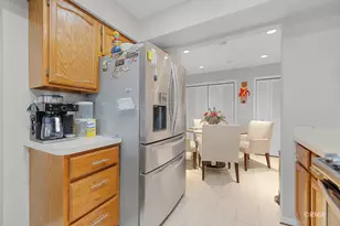 1354 W Byron Ave, Addison, IL 60101 - Photo 8