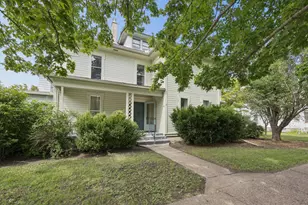 119 W North St, Geneseo, IL 61254 - Photo 2