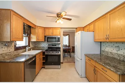 801 Memorial Drive, Calumet City, IL 60409 - Photo 14