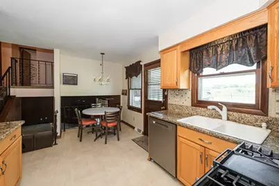 801 Memorial Drive, Calumet City, IL 60409 - Photo 16