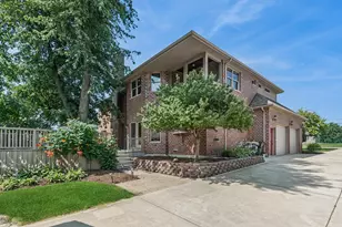 6831 Sunset Ave, Countryside, IL 60525 - Photo 32