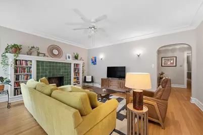 5522 S Everett Avenue #1, Chicago, IL 60637 - Photo 6